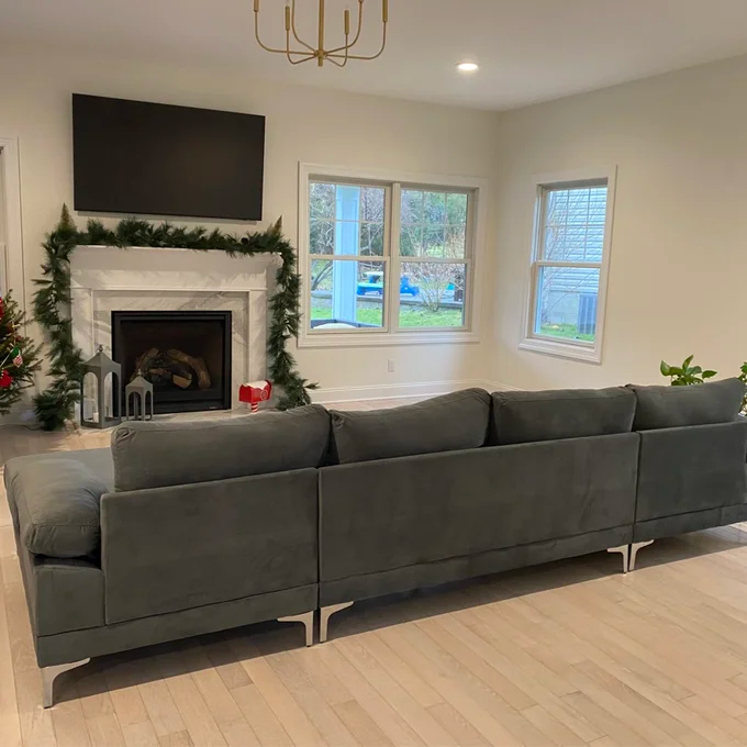 【Furniture】Makai 3 - Piece Upholstered Chaise Sectional