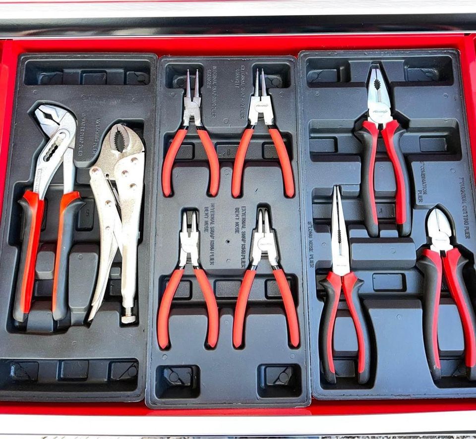 BRAND NEW GERMAN TOOL BOX WITH TOOLS