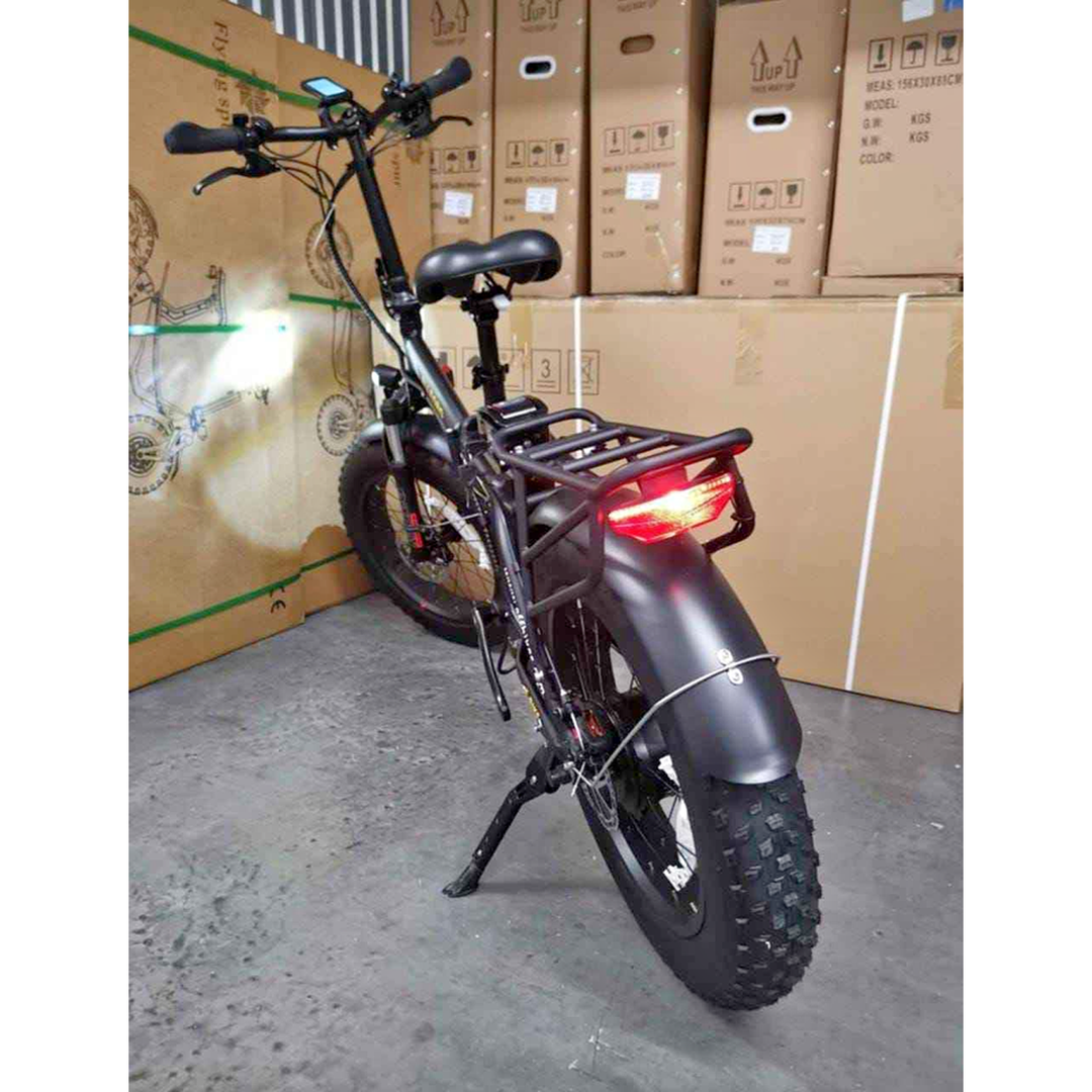 Folding electric bicycle in quiete new condition available,inbox for final quote