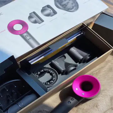 Dyson Ion Hair dryer, 1800W professional hair dryer (with powerful AC motor), anion technology, 3 hot 2 cold, 2 nozzles and 1 diffuser, ideal for family salons traveling pregnant women